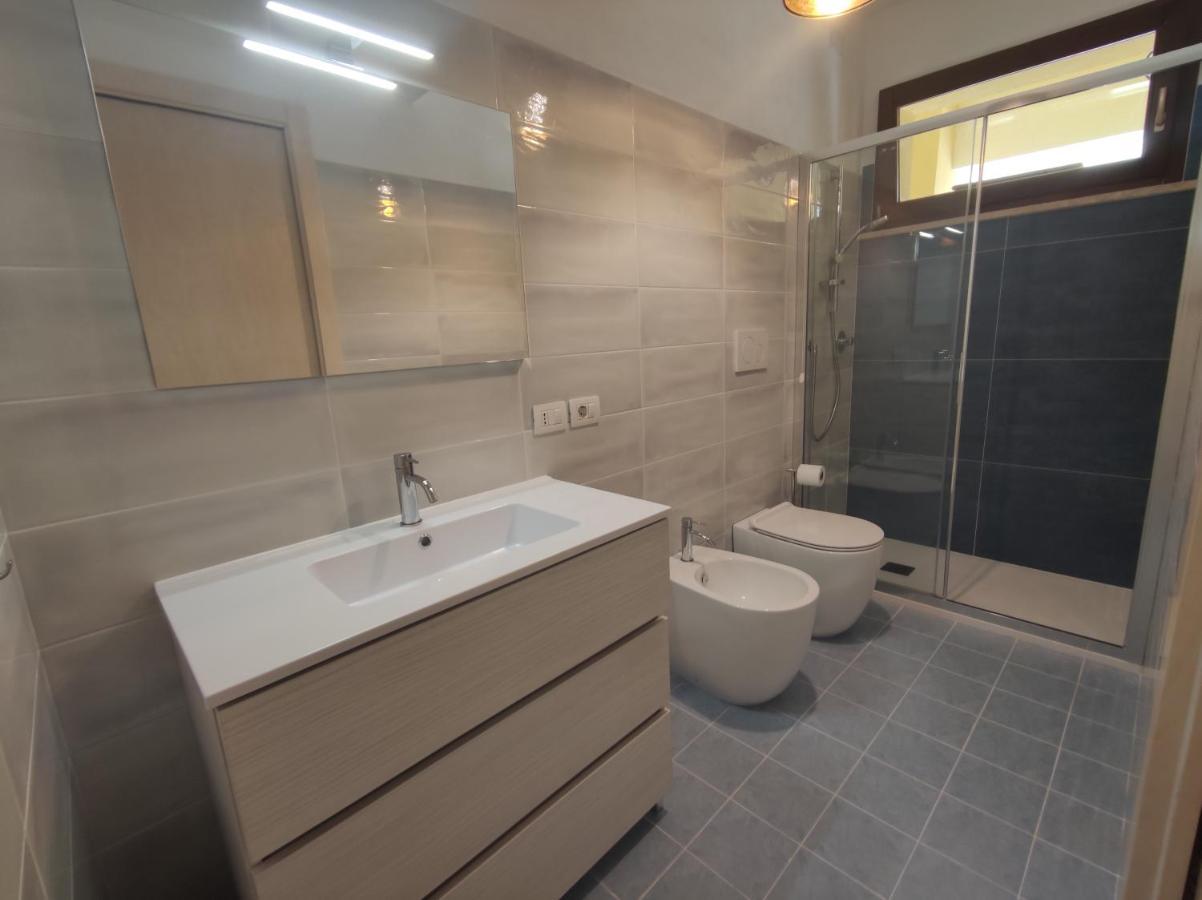 Appartamento L'Azalea - A Due Passi Da Numana Con Grande Terrazzo E Piscina Condominiale Stagionale Сироло Экстерьер фото